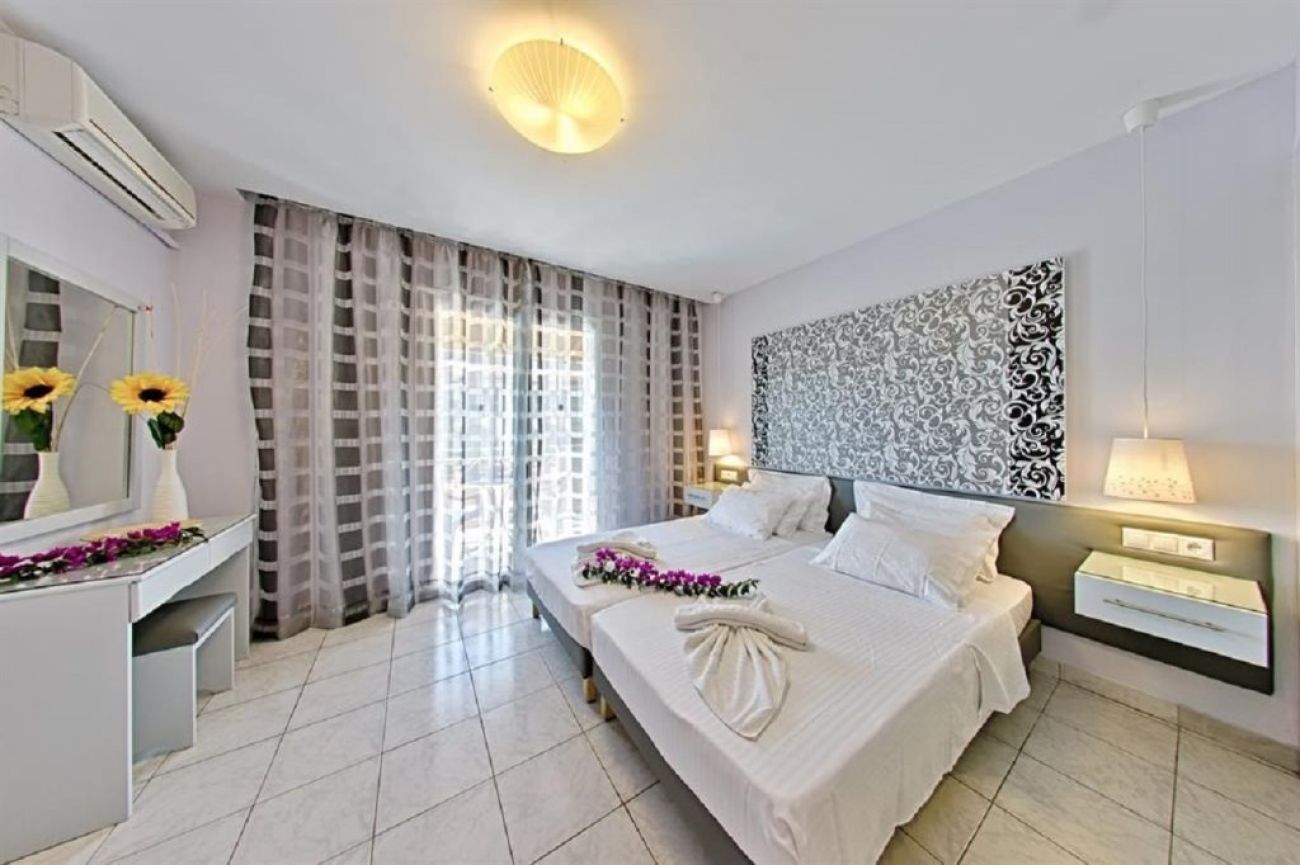 Sun Rise Hotel 4*