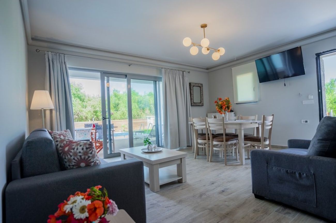 Zante Suites 3*