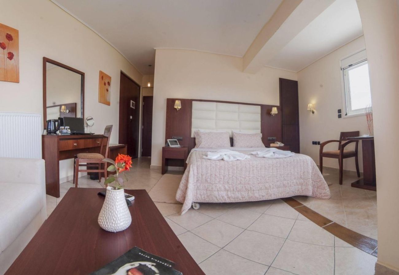 Almira Mare 4*