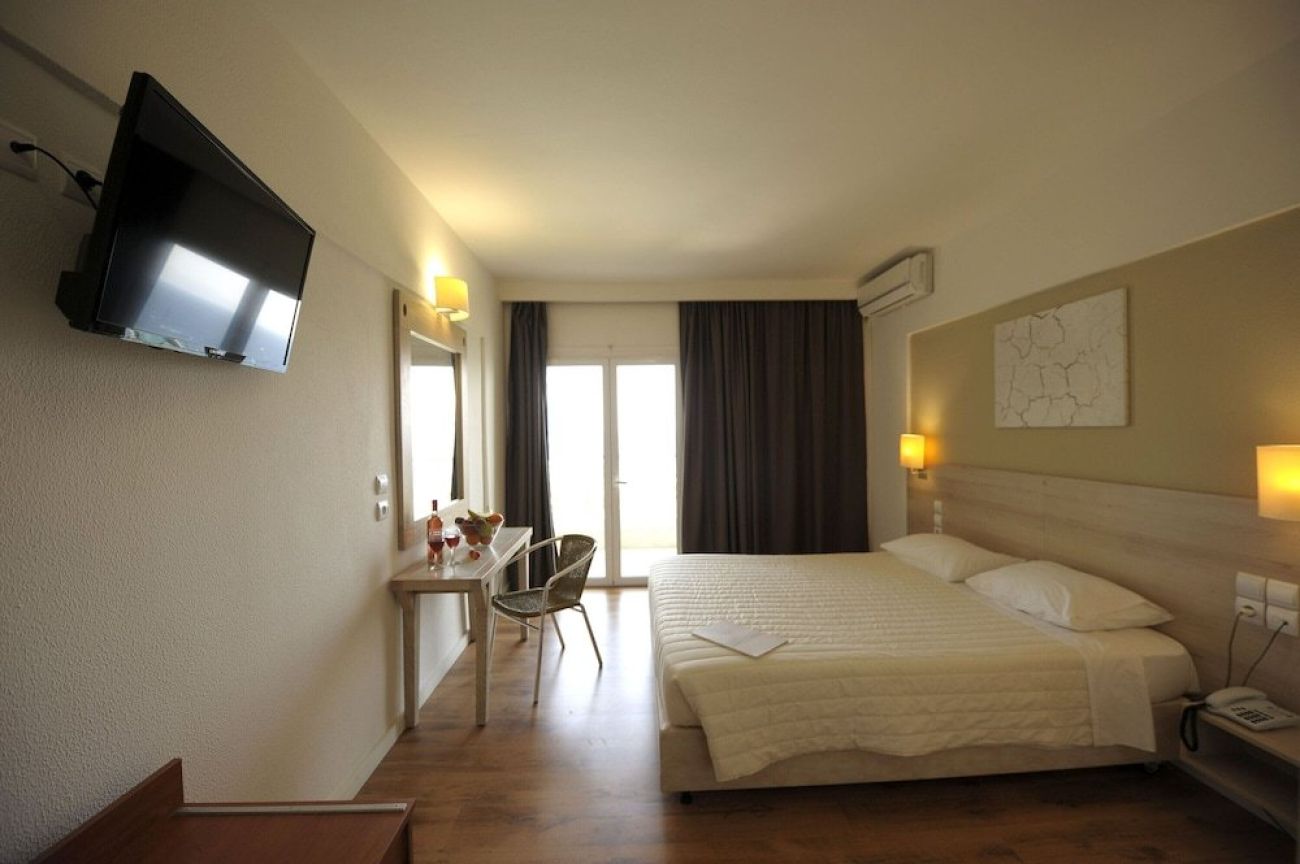 Amarynthos Resort 4*