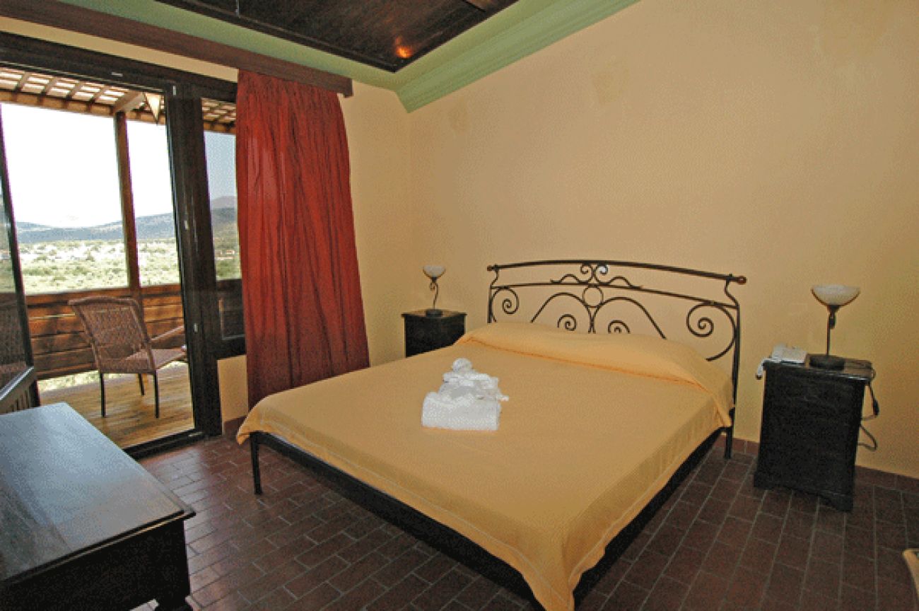 Kallisti Apart Hotel 3*