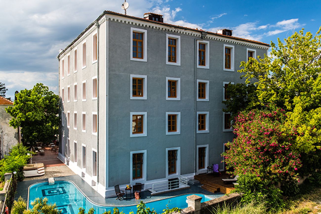 A for Art Hotel 4*