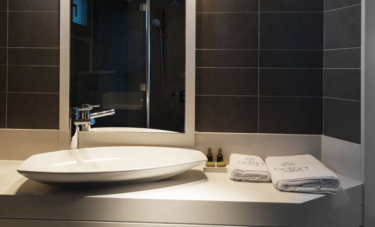 Ostria Sea Side Hotel 4*
