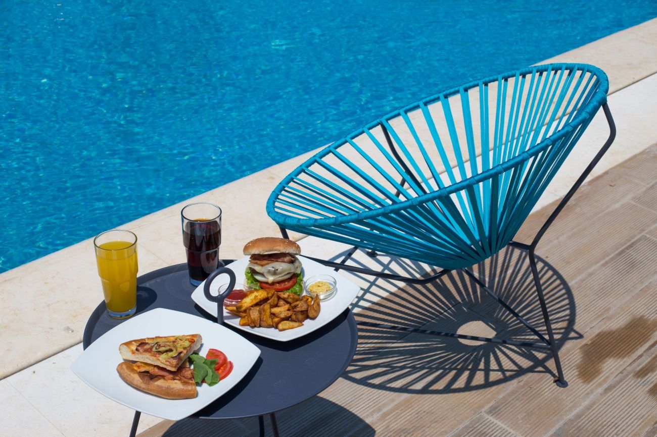 Mythic Summer Hotel 4*