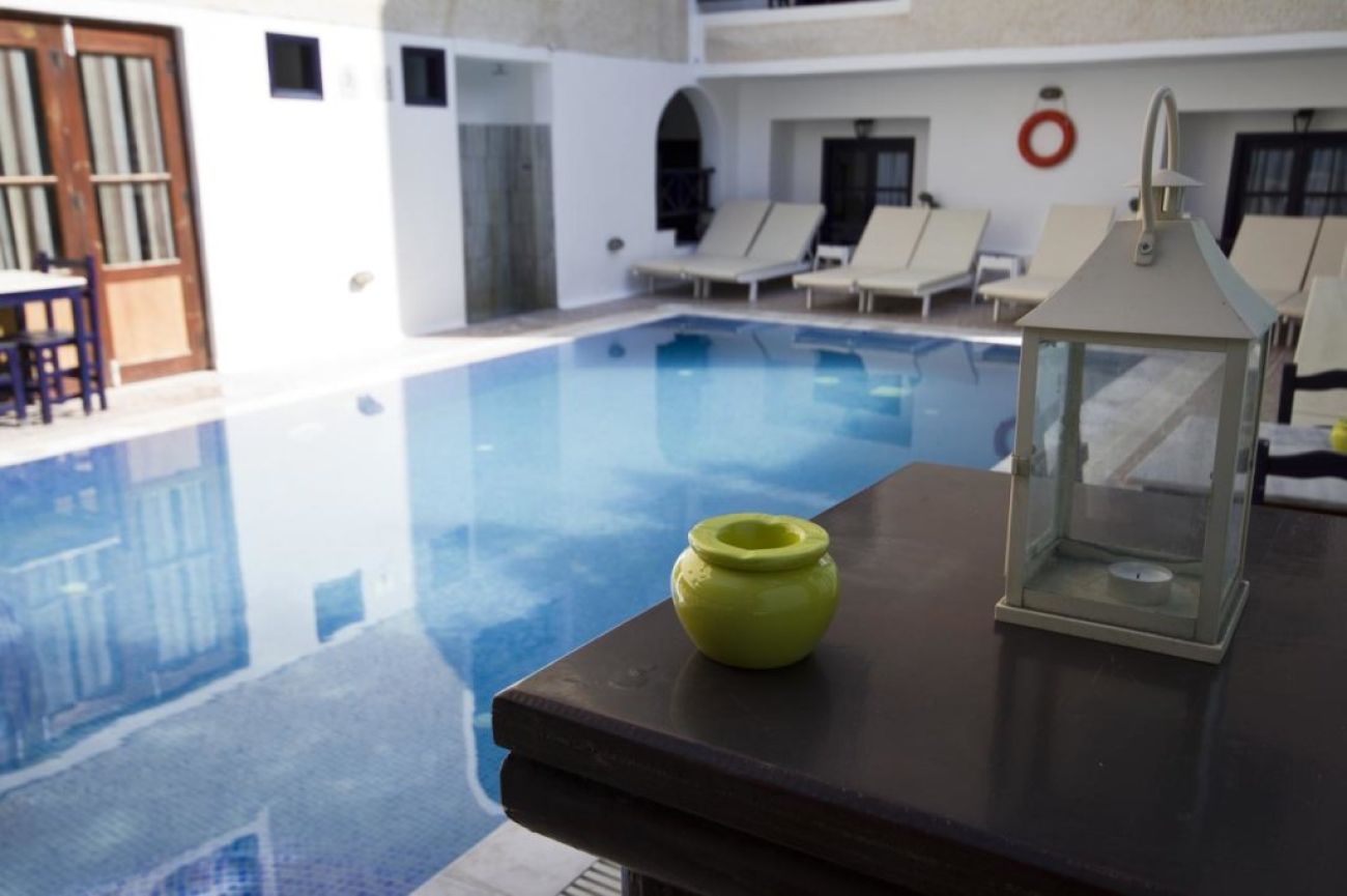 Anny Studios Perissa Beach 3*