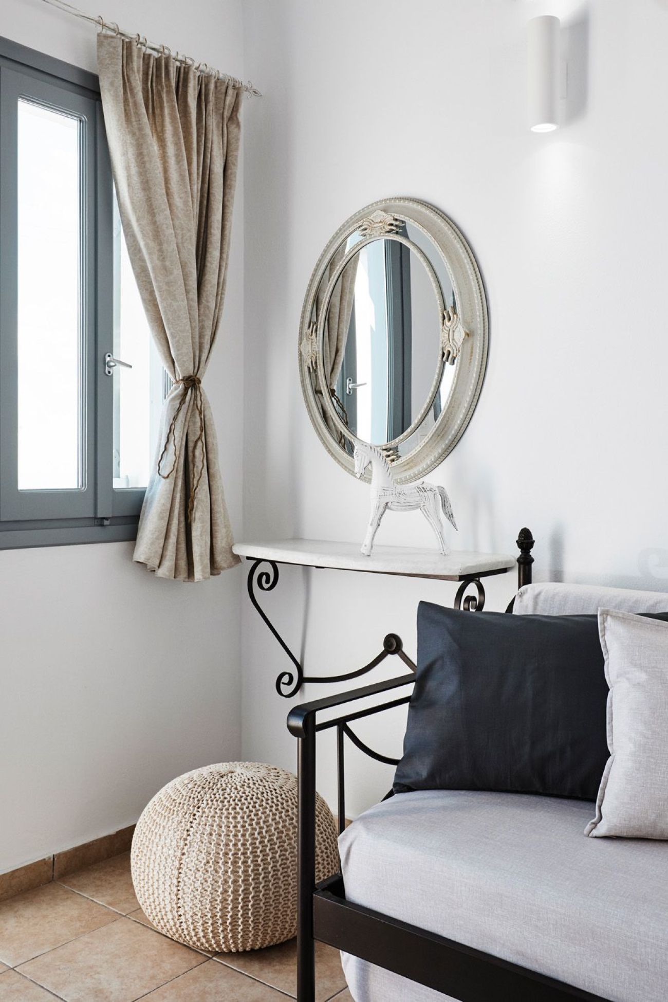 Golden East Hotel Santorini 4*