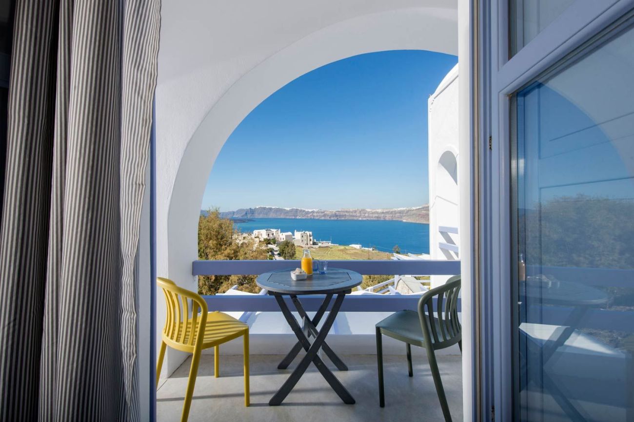Earino Suites & Villa Santorini