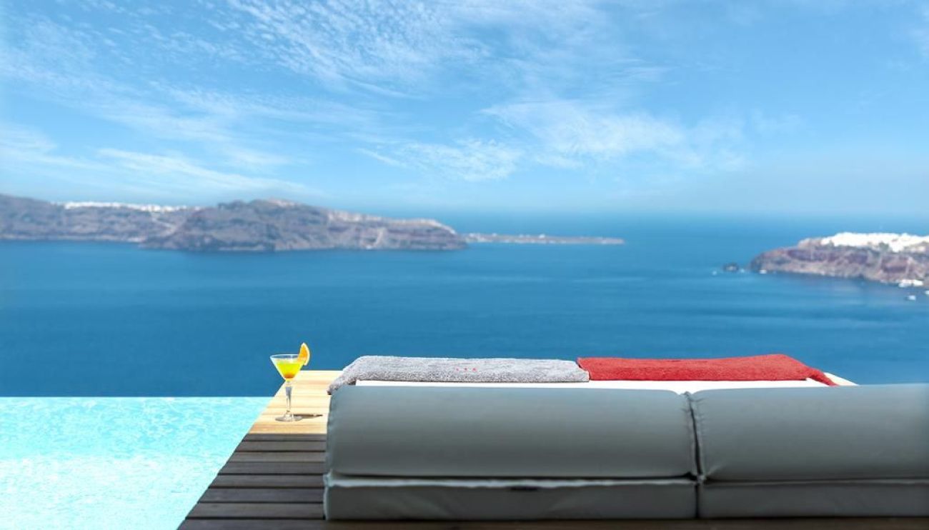 West East Suites Santorini 5*