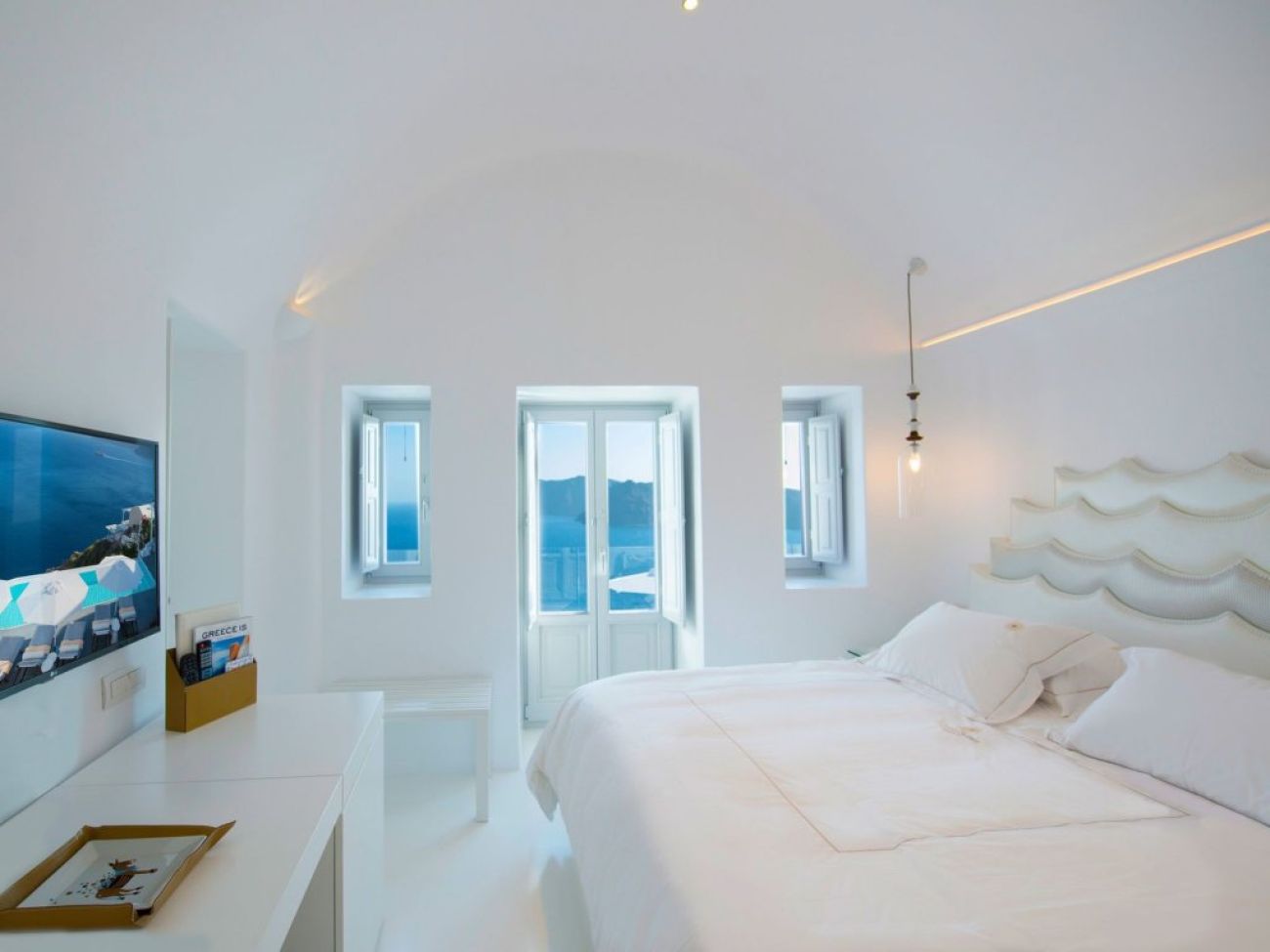 Canaves Oia Sunday Suites 4*