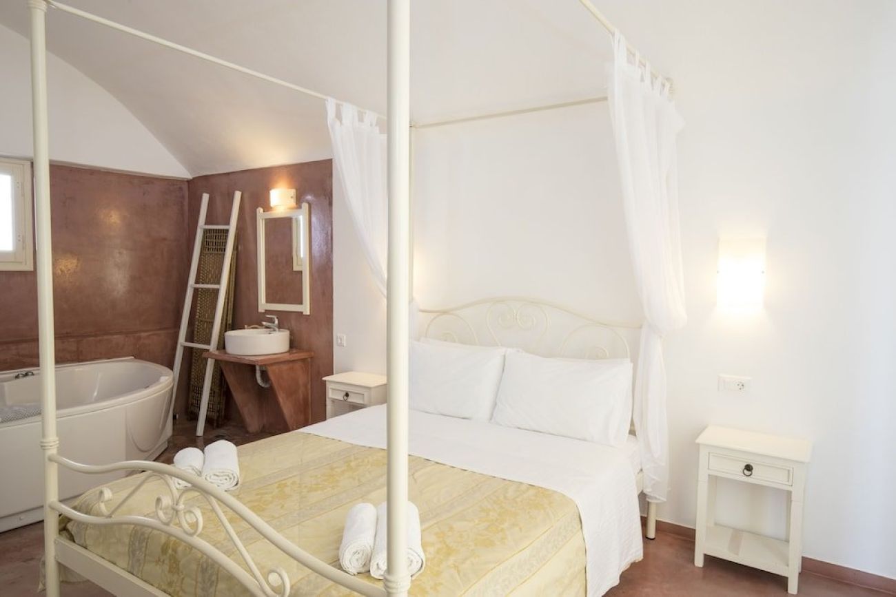 Sea View 4*