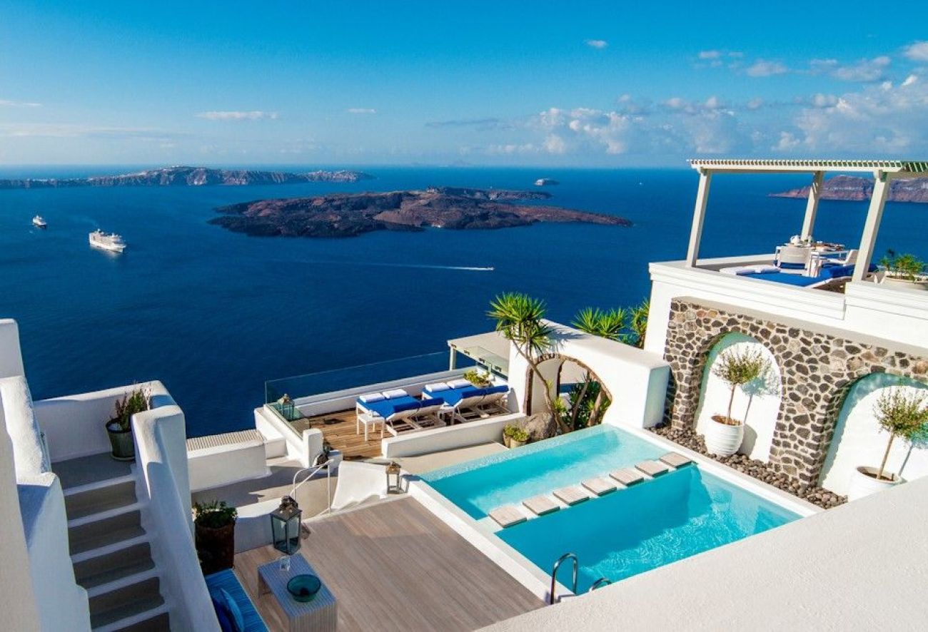Iconic Santorini a boutique cave hotel 5*