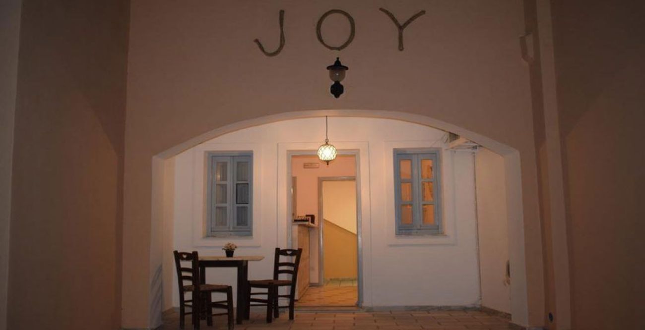 Joy Beach Hotel Santorini