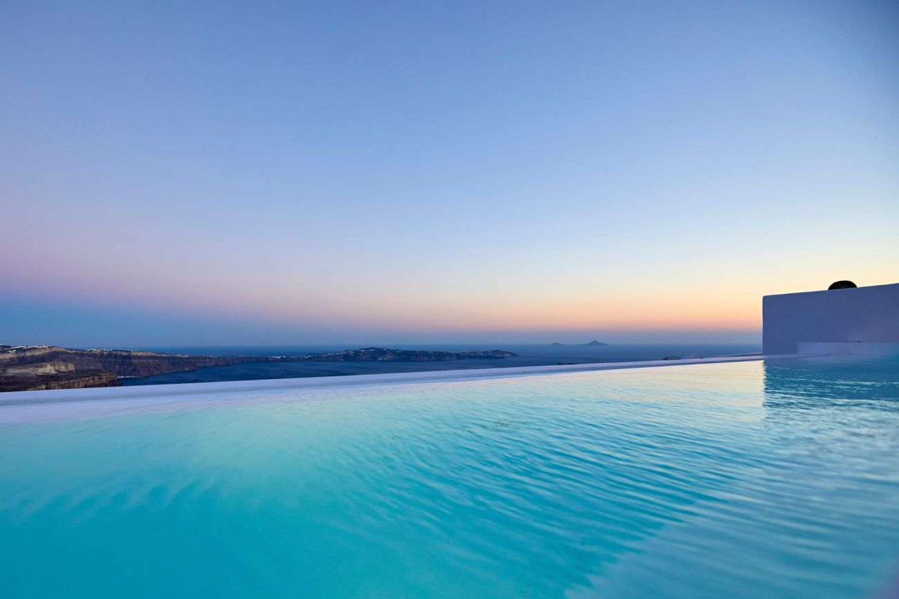 Olia Villas & Suites 5*