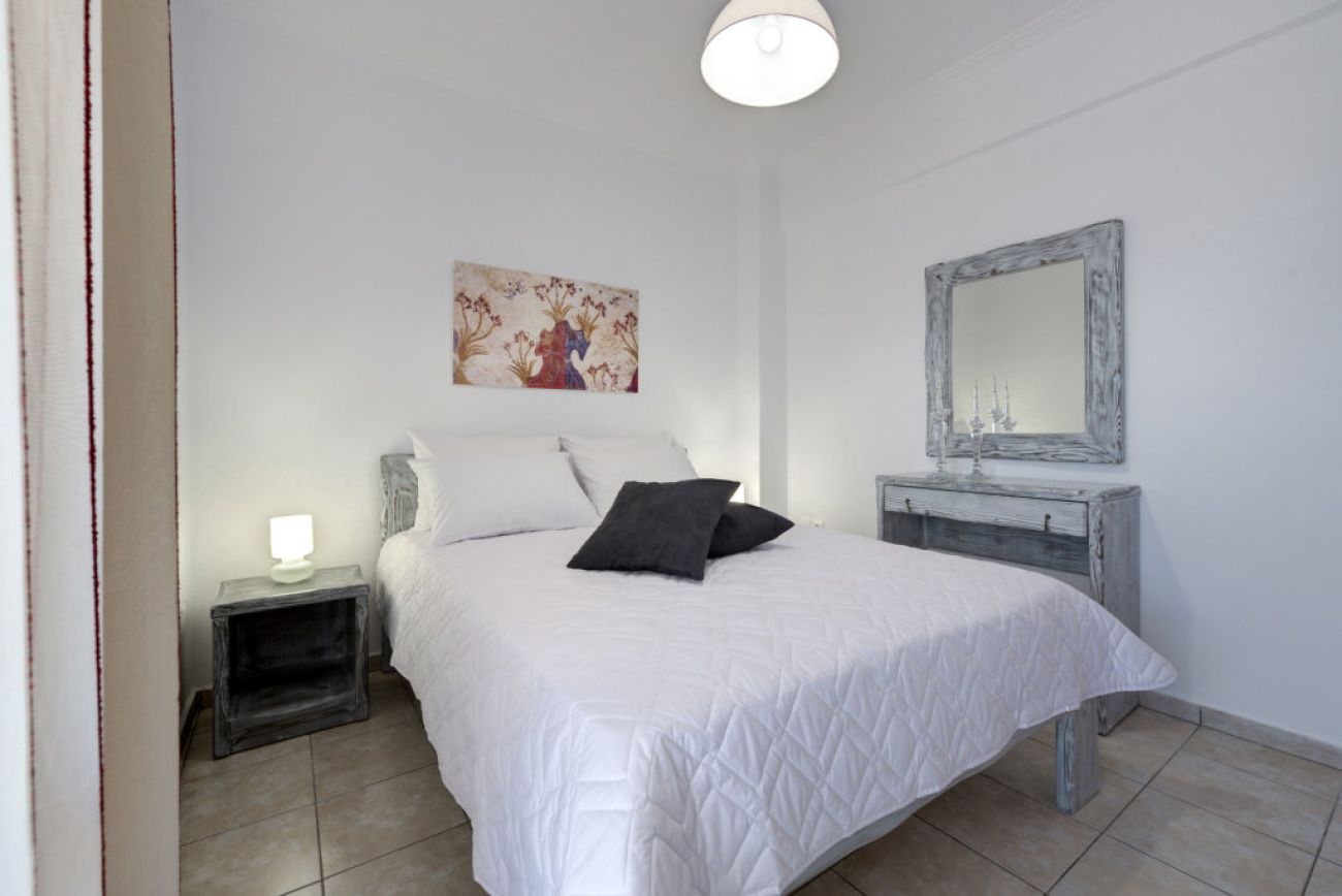 Akrotiri Apartments