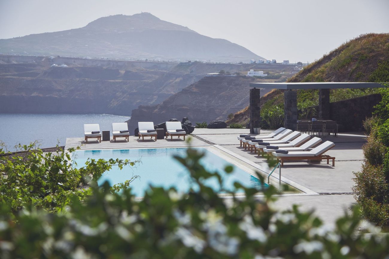 Akrotiri Private Residence 5*