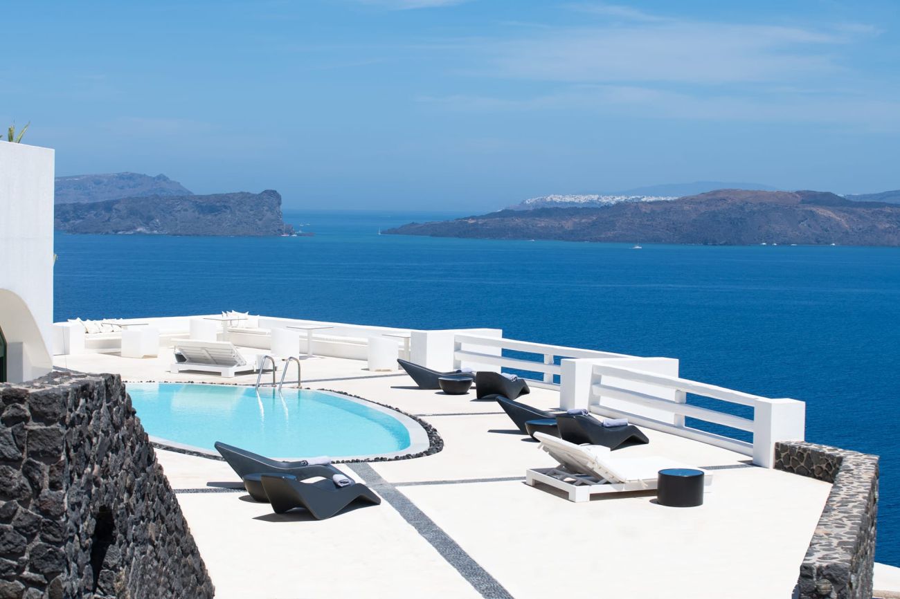 Avant Garde Suites 4*