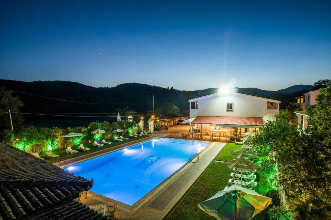 Paradise Inn Corfu 3*