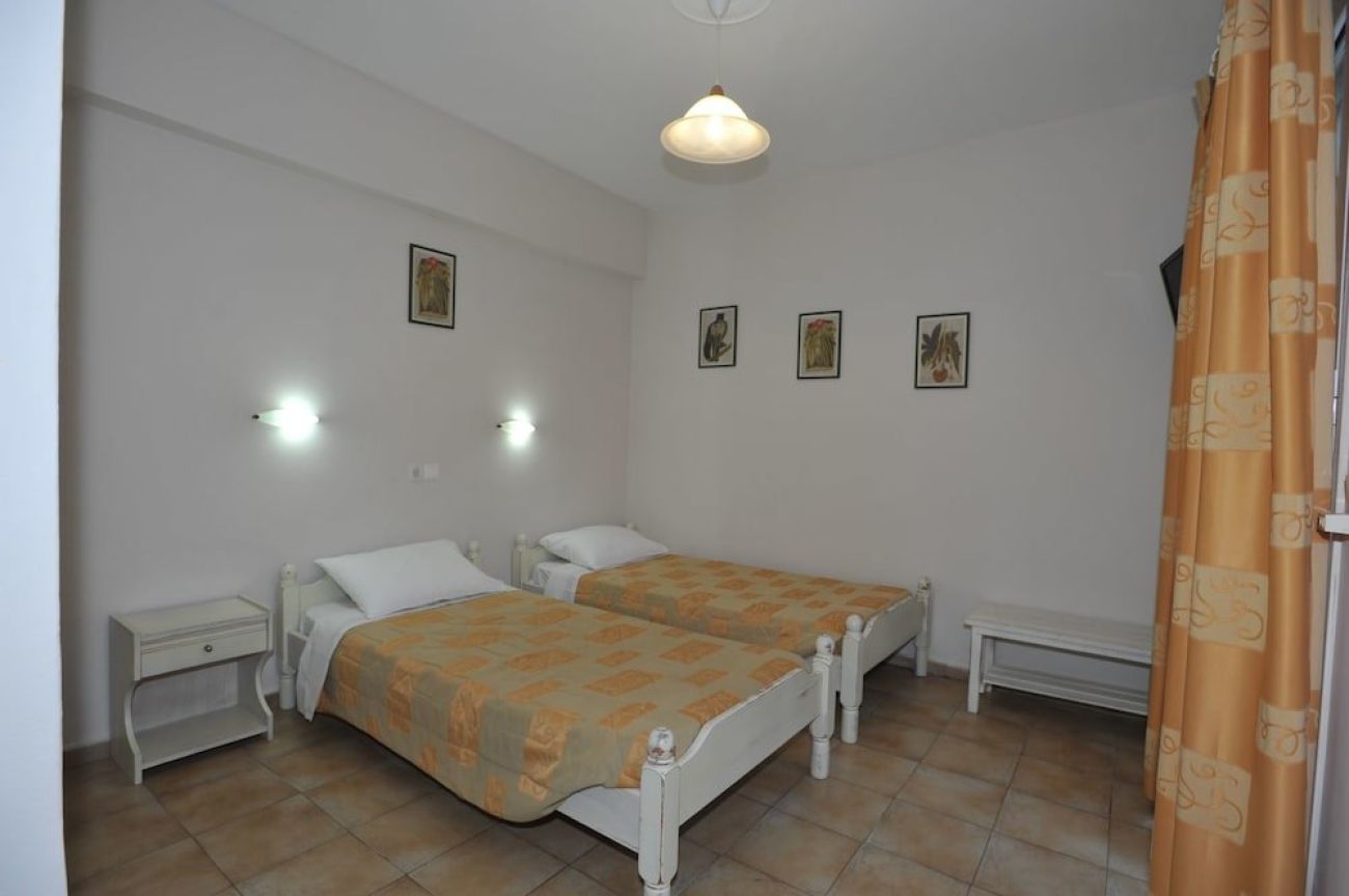 Annaliza Aparthotel 3*
