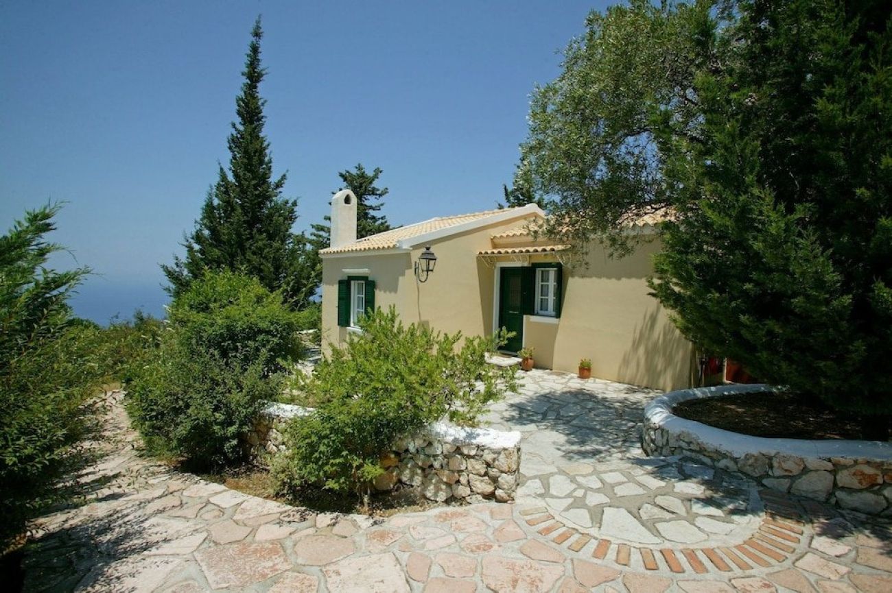 Agios Nikitas Resort Villas 1*