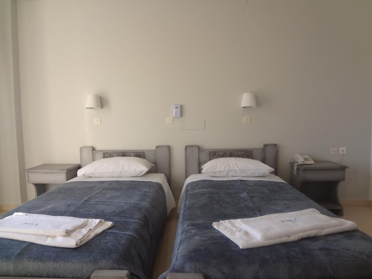 Avra Beach Hotel 3*
