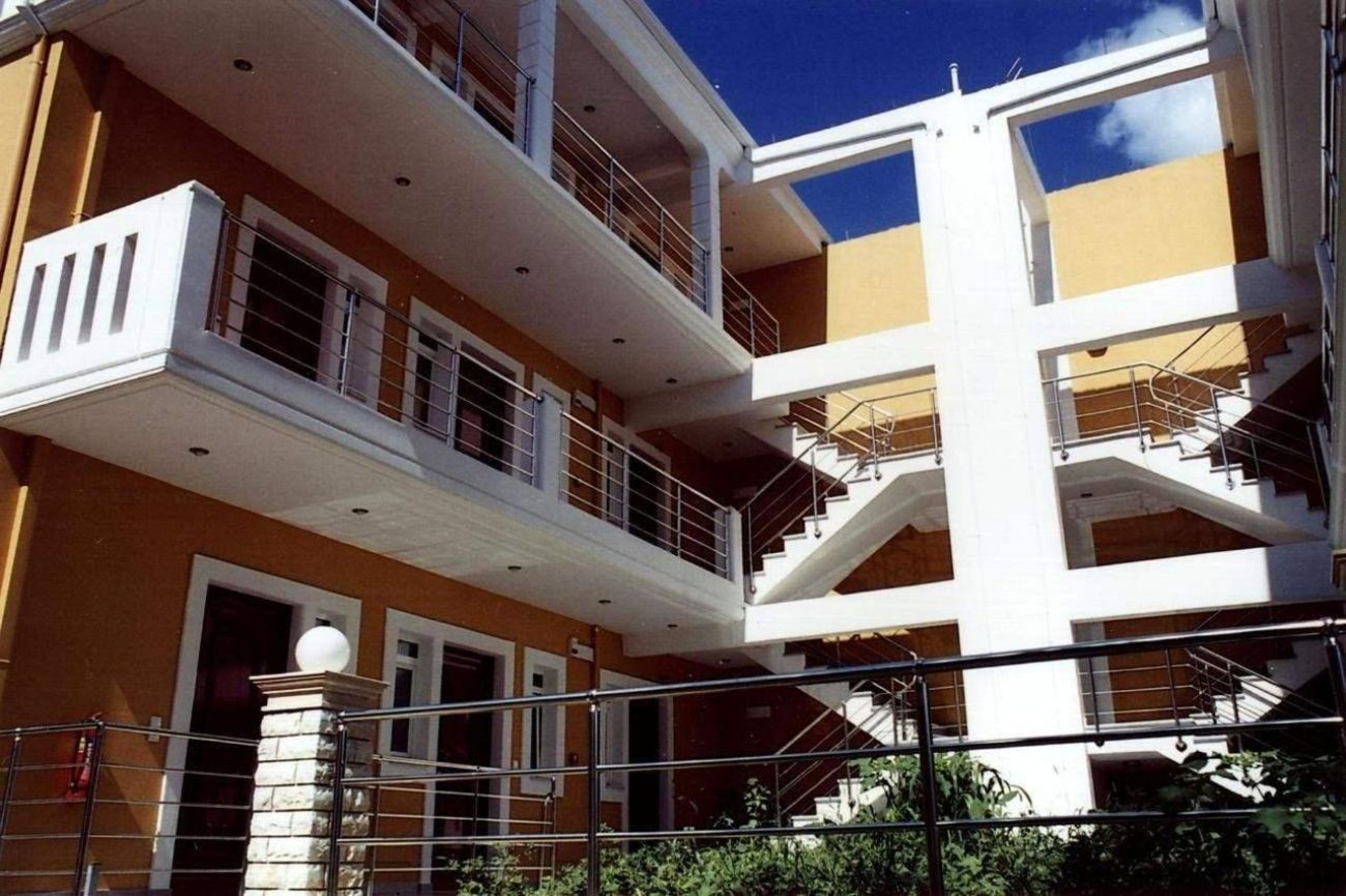 Summertime Inn 3*
