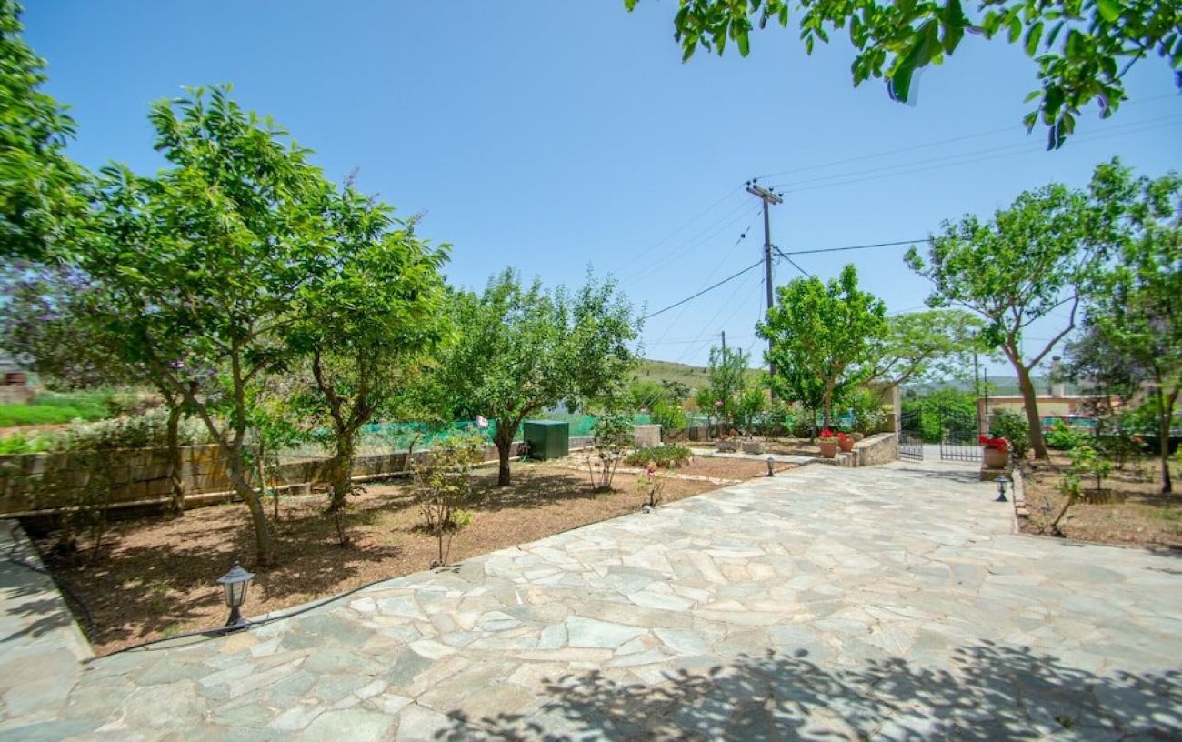 Casa Tsounis 3*