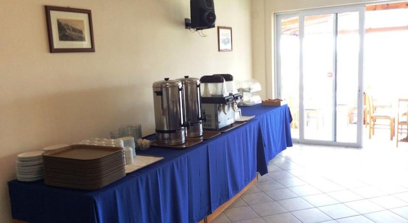 Andreolas Beach hotel 2*