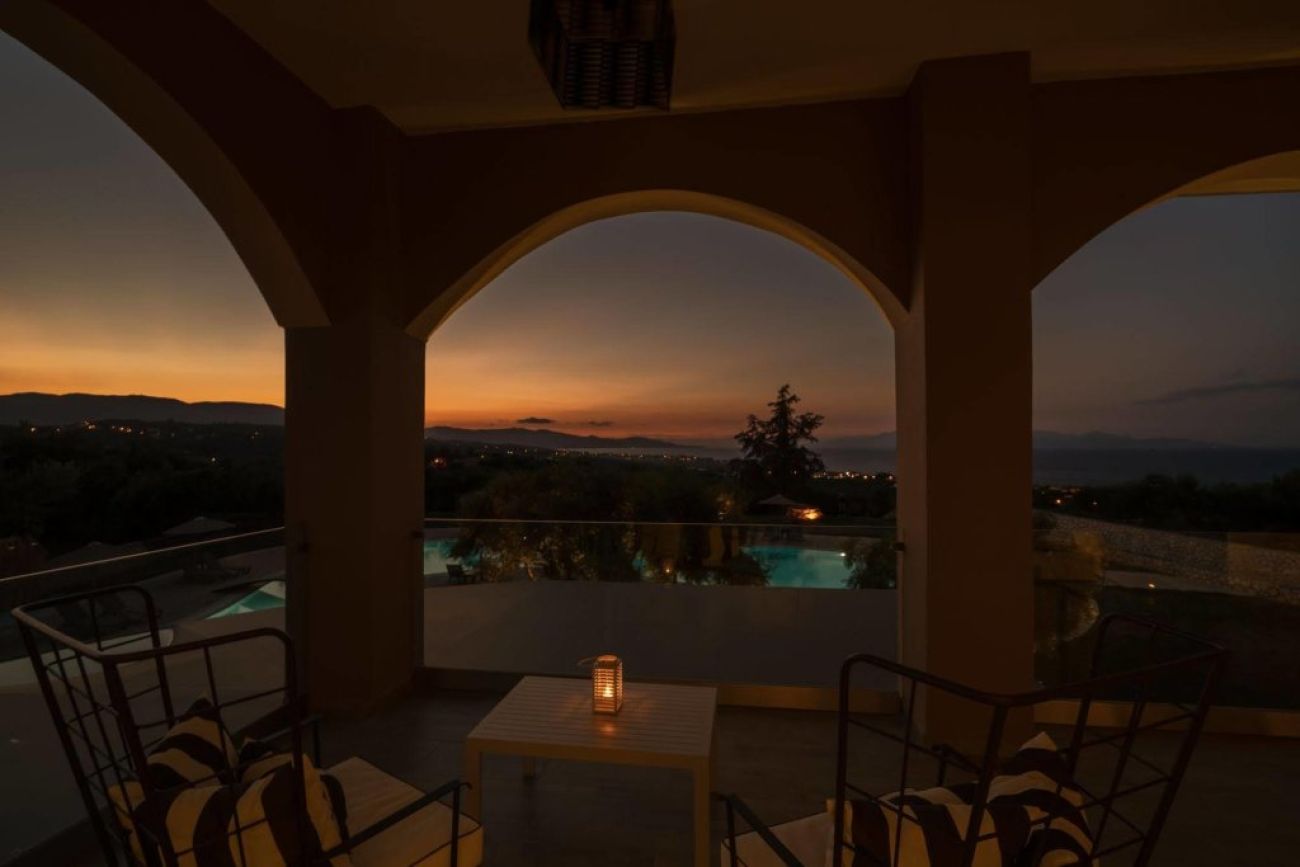 Elegance Luxury Executive Suites 5*