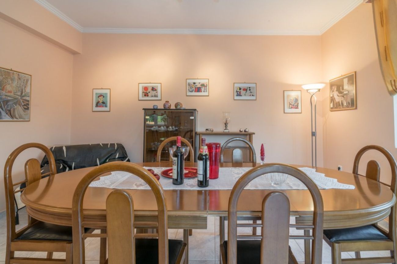 Villa Status 4*