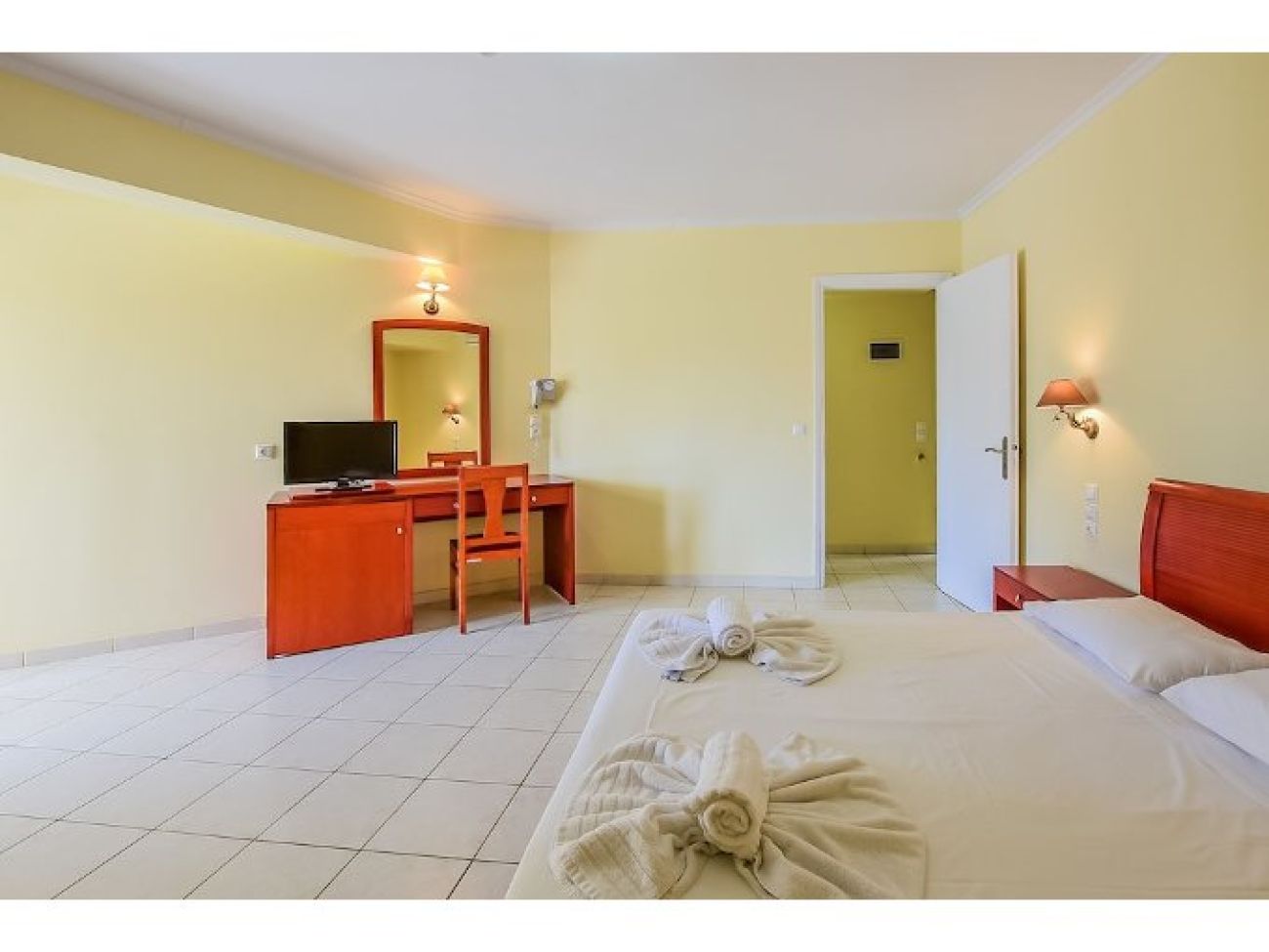 Timos Hotel 2*