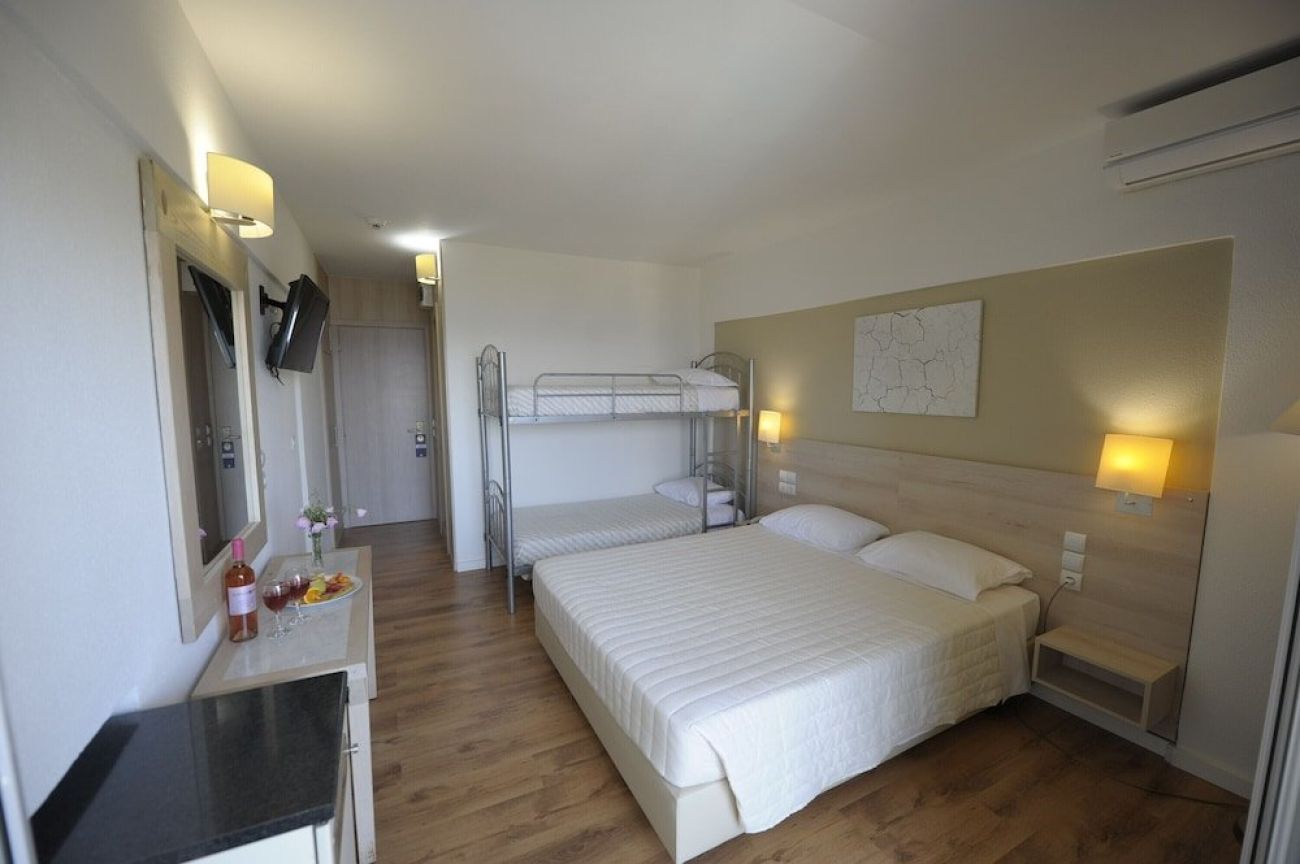 Amarynthos Resort 4*