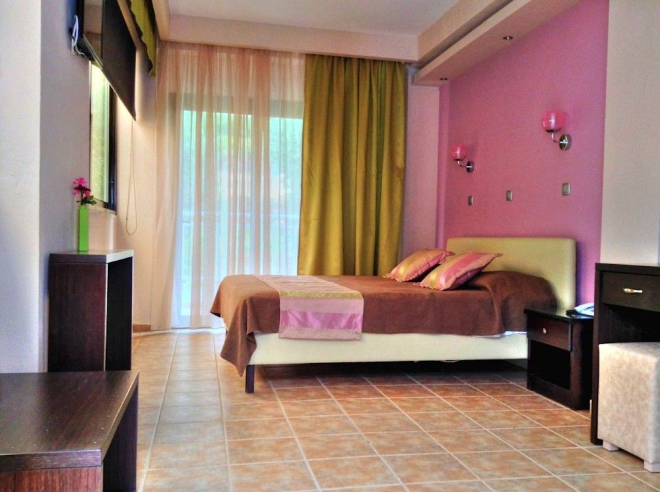 Maranton Beach Hotel