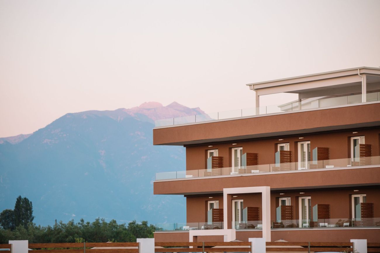 Mythic Summer Hotel 4*