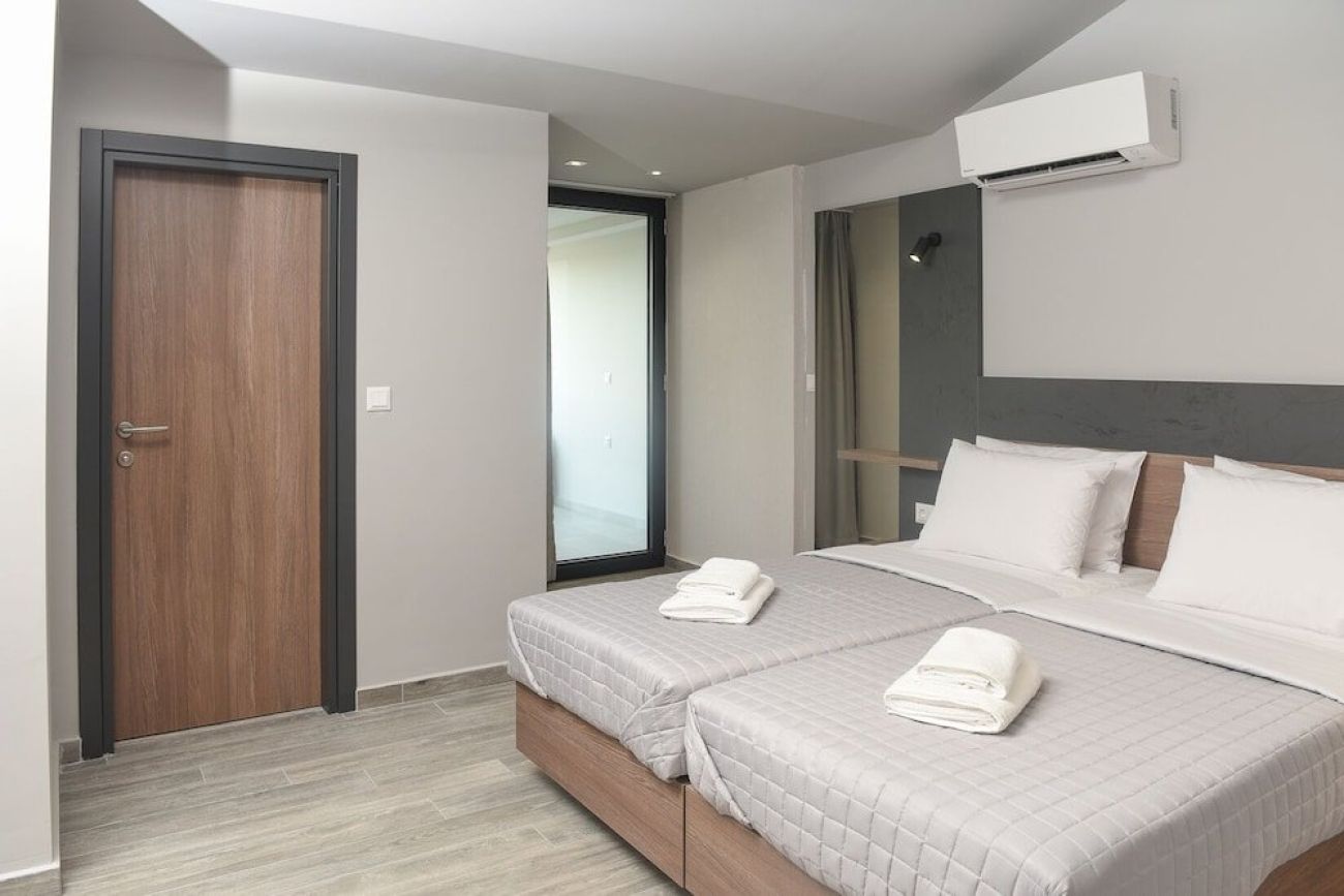 Elizabeth Queen Luxuxy Rooms 3*