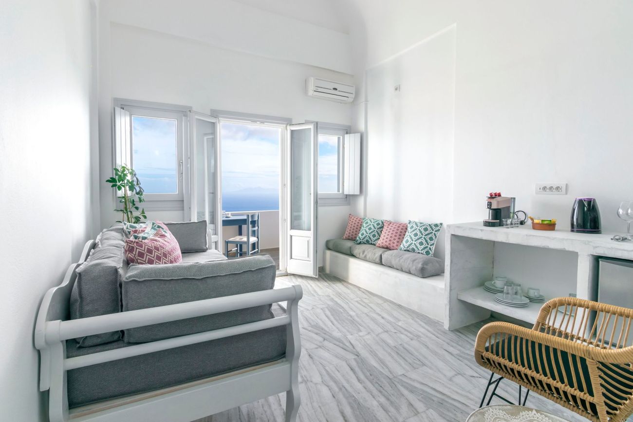 Phaos Santorini Suites 5*