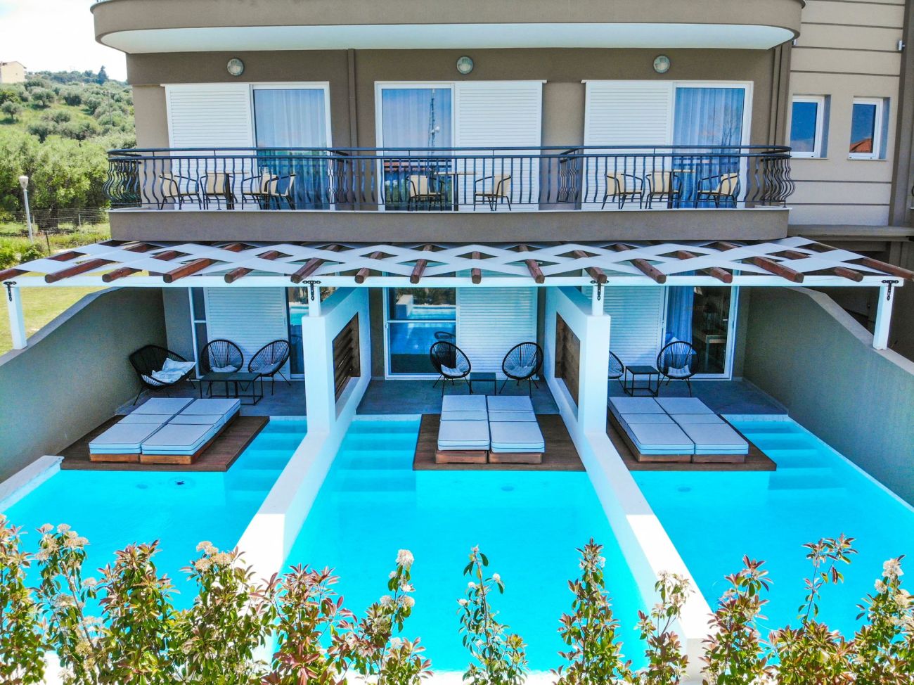 Royal Hotel and Suites 4*