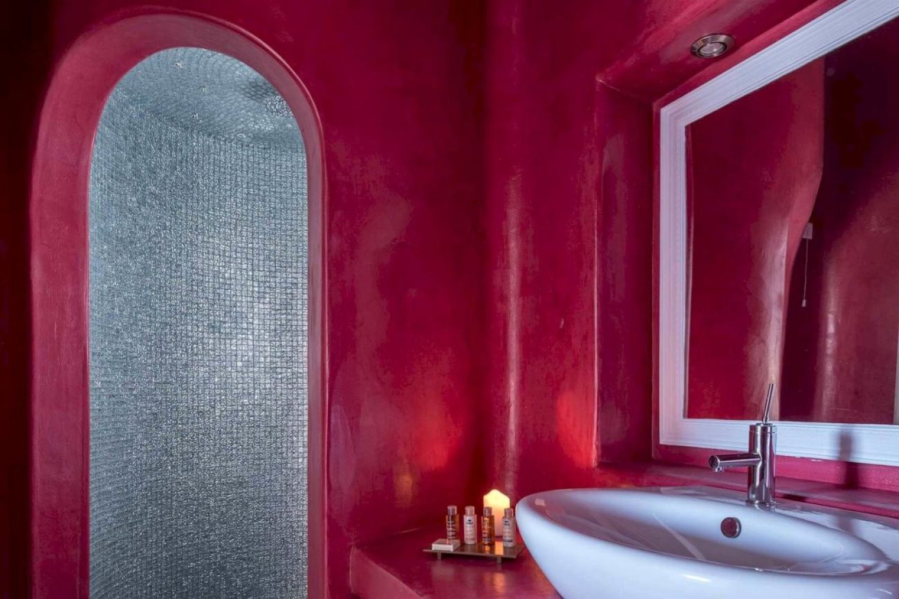 Skyfall Suites 5*