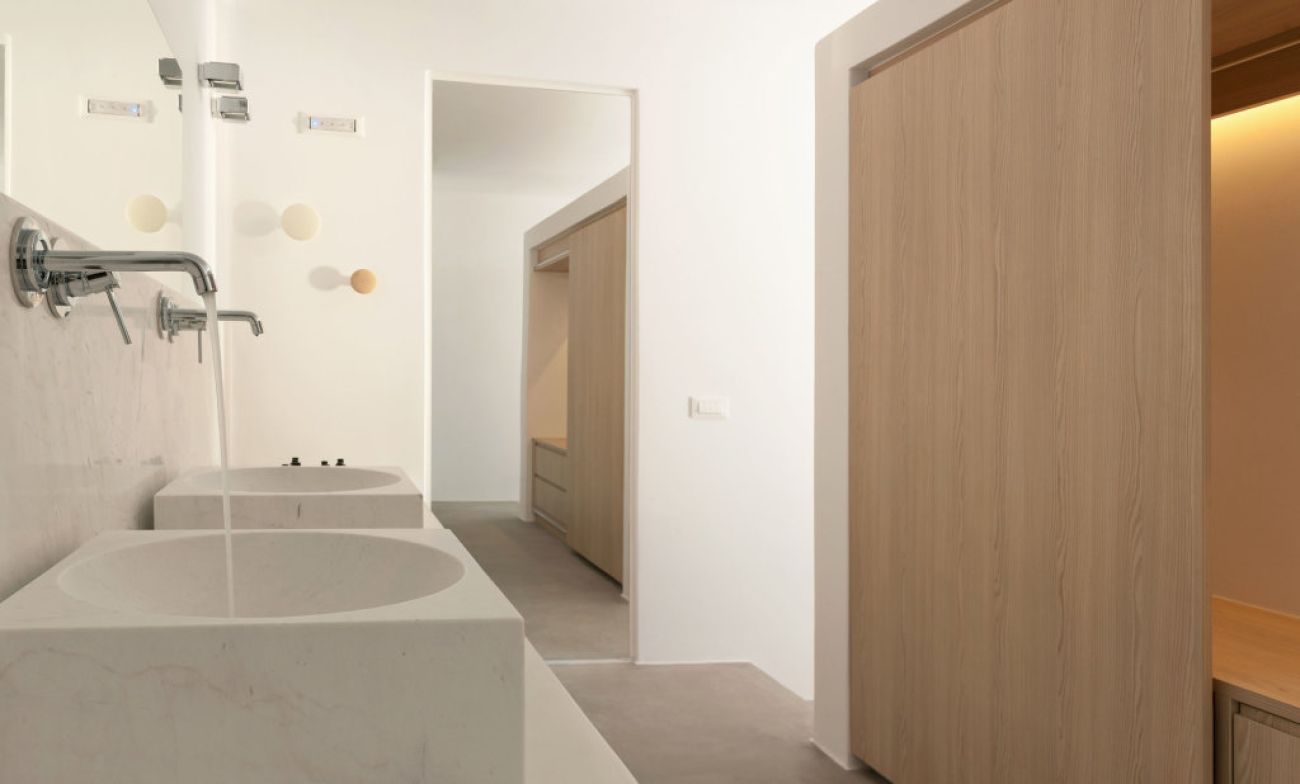 Santorini Heights 5*