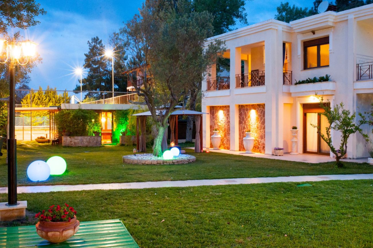 W Villas Halkidiki 5*