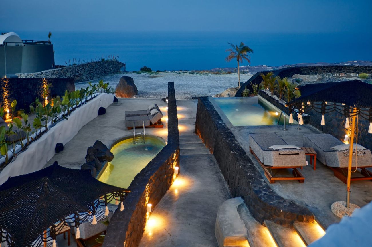 Theano Apartments Santorini