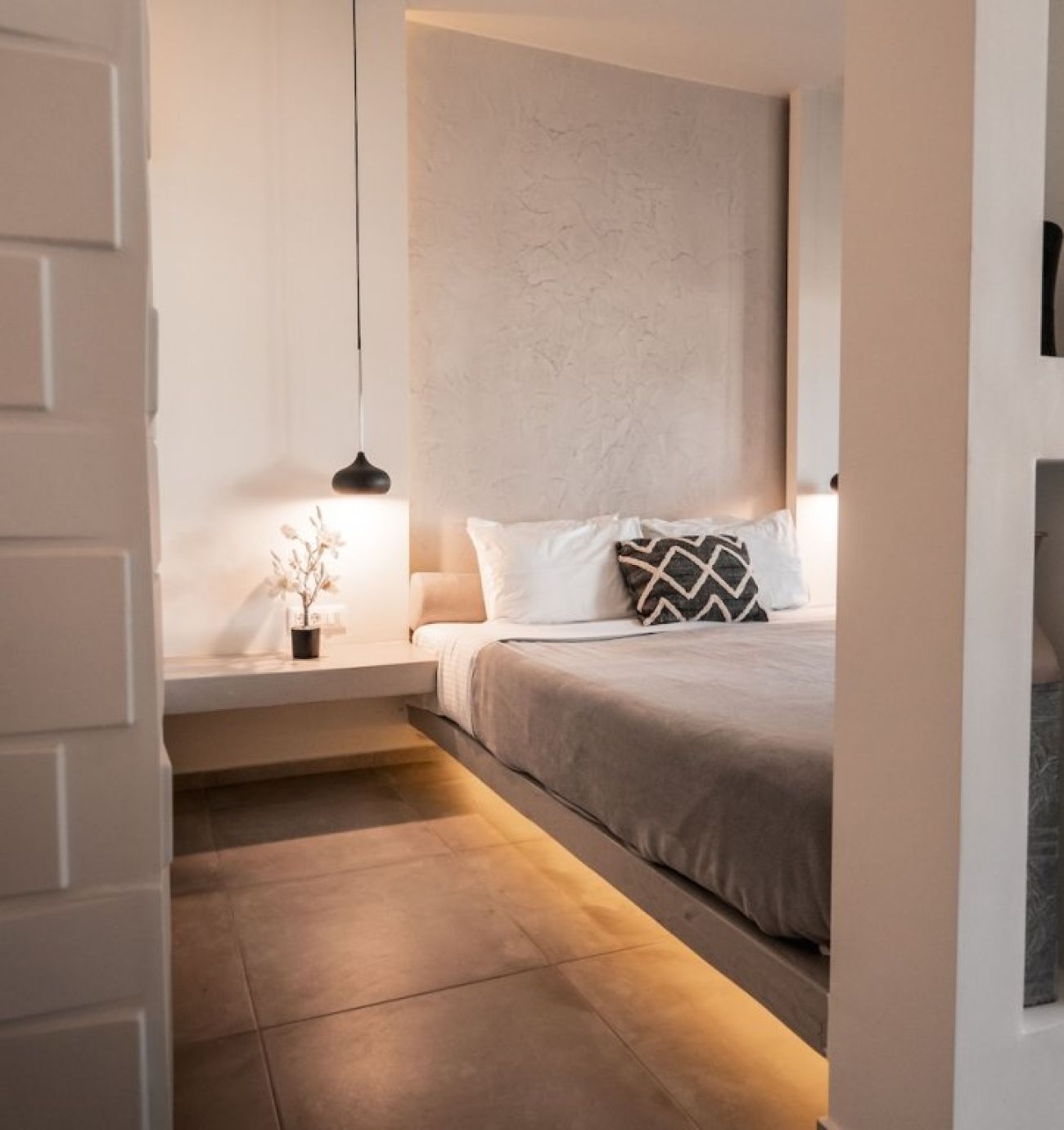 George & Joanna Suites 3*