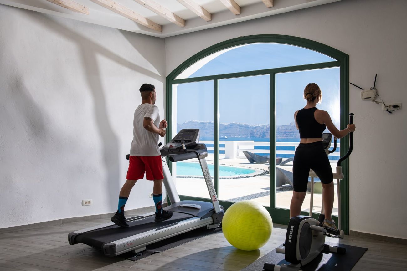 Avant Garde Suites 4*