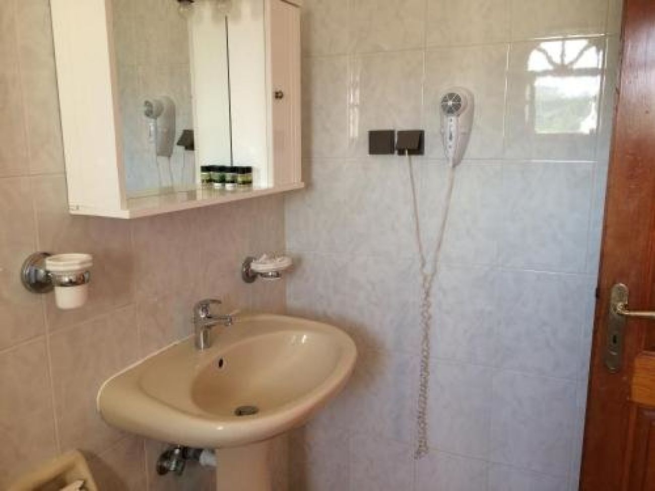 Hotel Regina Corfu 3*