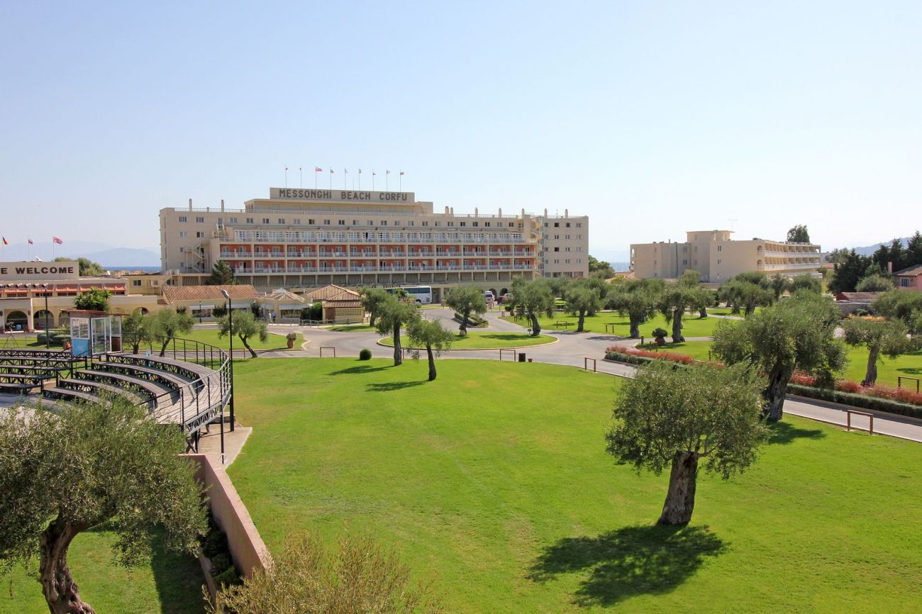Messonghi Beach Holiday Resort 3*