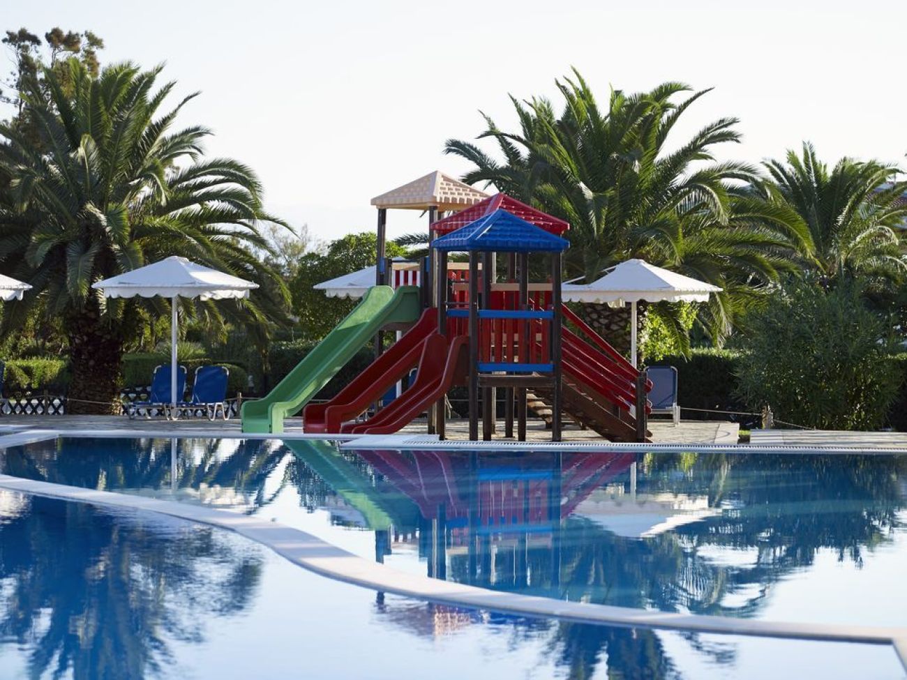 Roda Beach Resort and Spa 5*