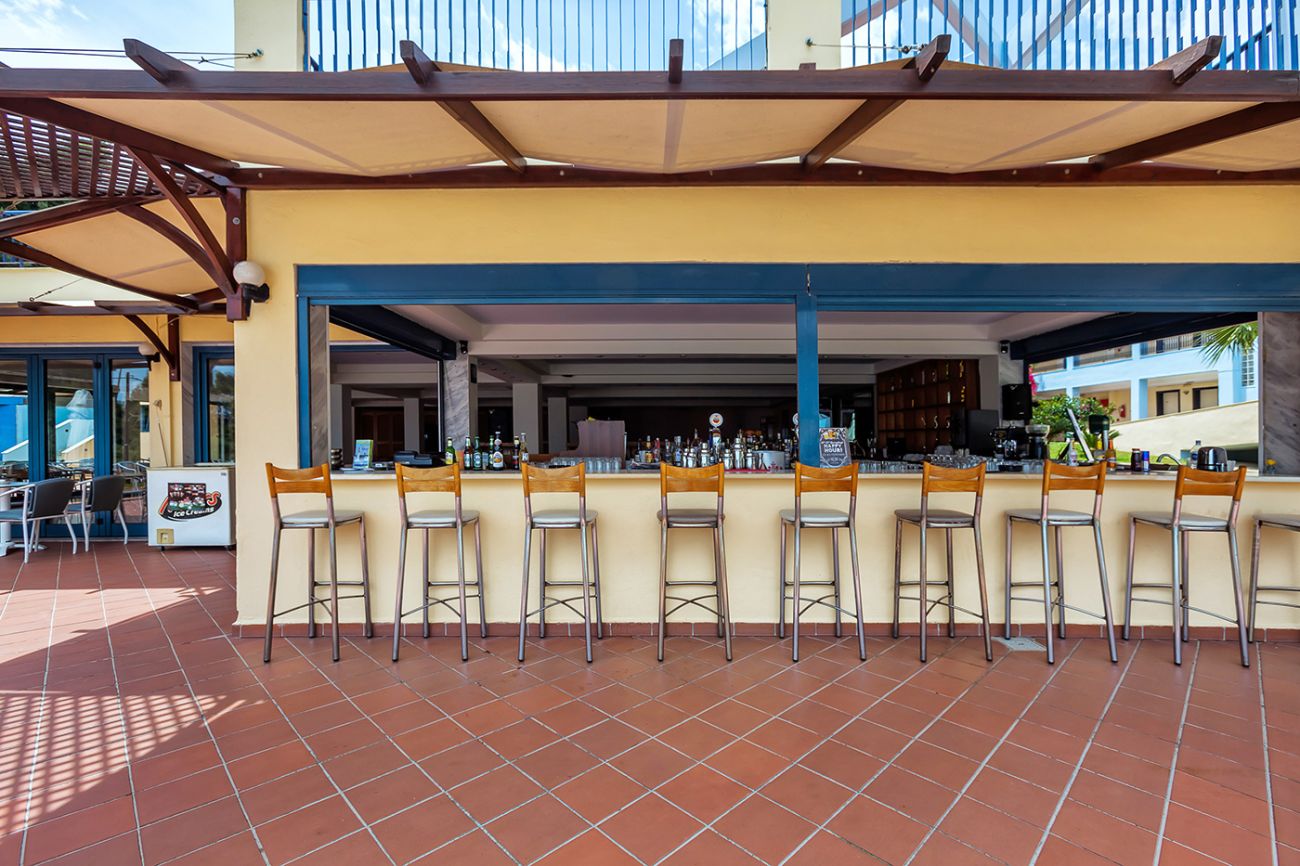 Atrium Hotel 4*