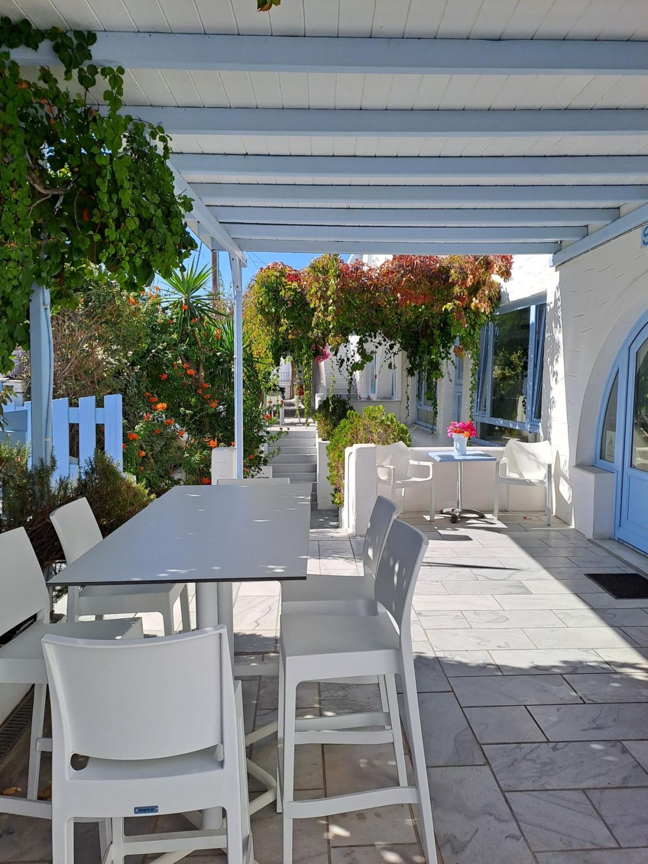 Stratos Apartments & Studios