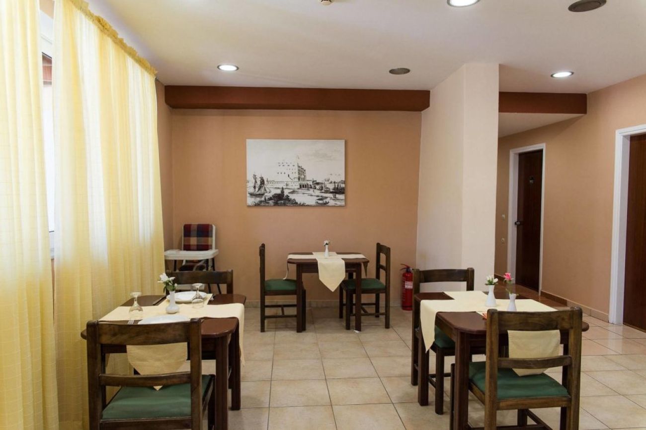 Perkes Hotel Complex 3*
