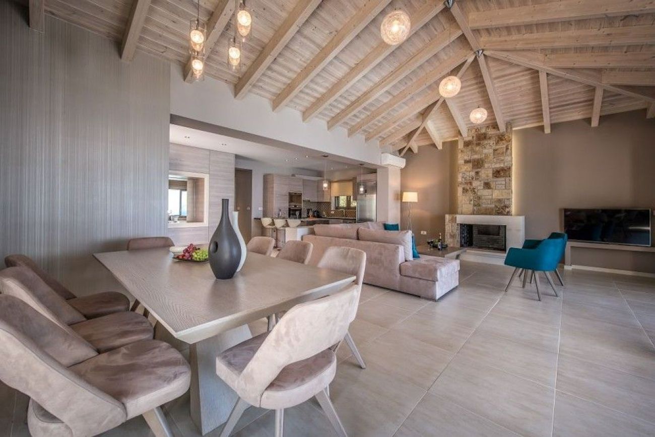 Avra Villa 5*