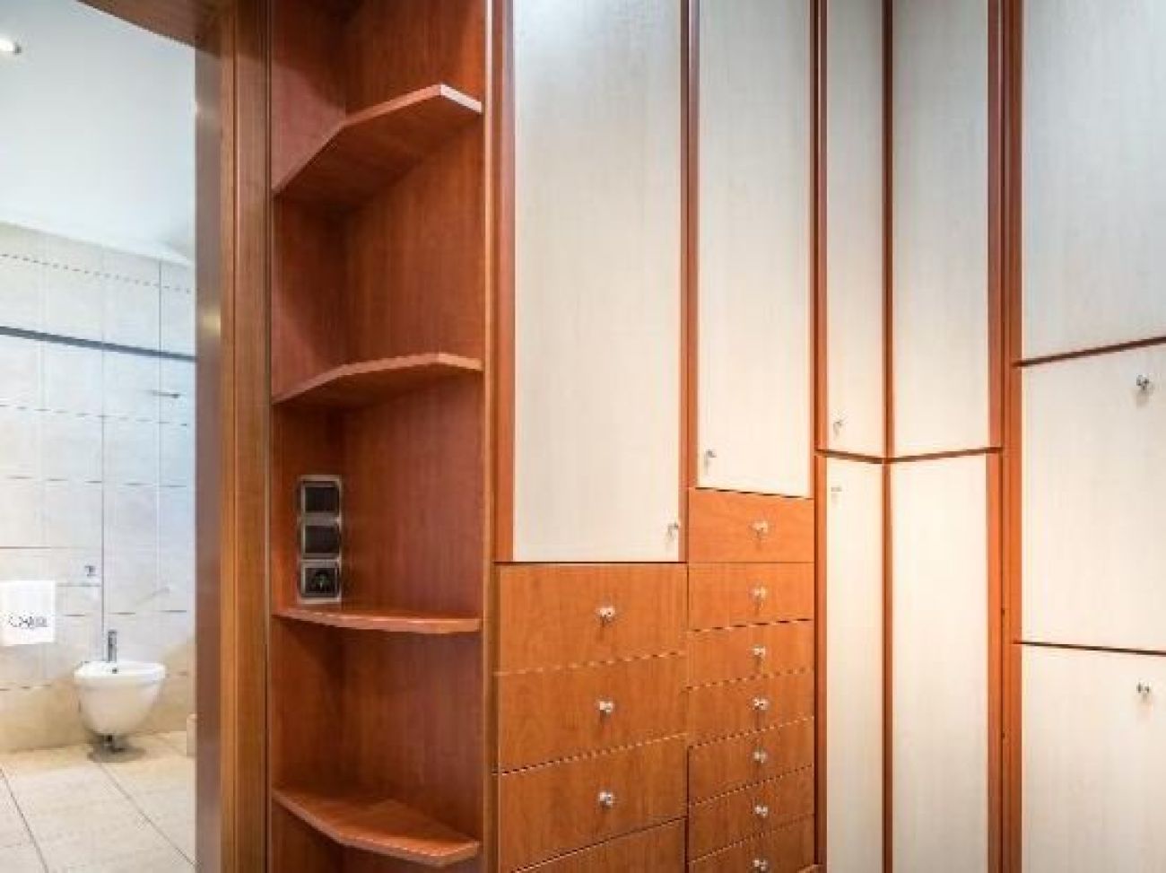Ostria Luxury Villa 4*